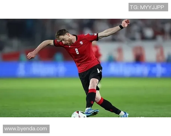 外号小猪的足球明星如何在绿茵场上展现独特魅力与实力